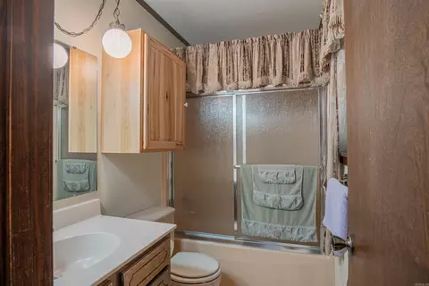 Bath - 19 Cedar Hill Rd, Conway, AR 72032 photo 4 of 4