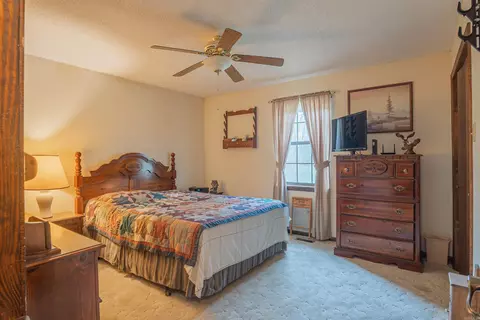 Bedroom - 19 Cedar Hill Rd, Conway, AR 72032 photo 5 of 7