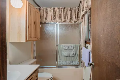 Bath - 19 Cedar Hill Rd, Conway, AR 72032 photo 3 of 4