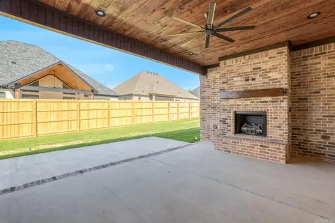 1635 Nantucket, Conway, AR 72034 photo 6