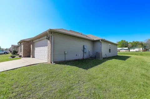 6404 Amalie Dr, Alexander, AR 72002 photo 3