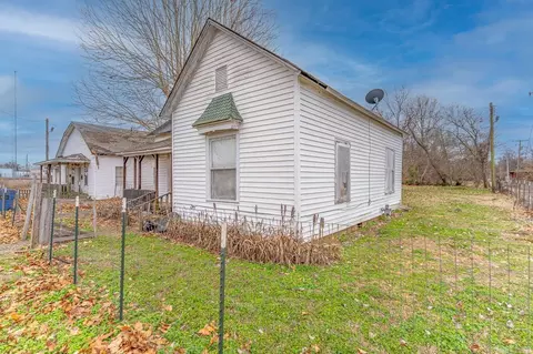 107 W Ash St, Brinkley, AR 72021 photo 3