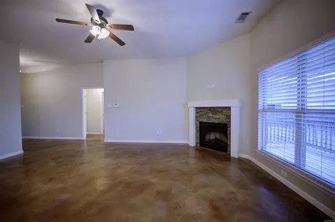 Living - 2719 Finley Loop, Bryant, AR 72022 photo 4 of 6