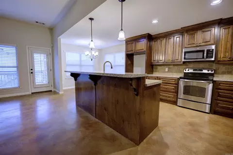 Kitchen - 2719 Finley Loop, Bryant, AR 72022 photo 1 of 3