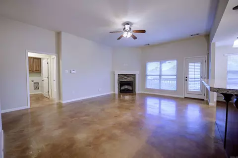 Living - 2719 Finley Loop, Bryant, AR 72022 photo 3 of 6