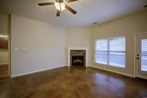 Living - 2719 Finley Loop, Bryant, AR 72022 photo 6 of 6