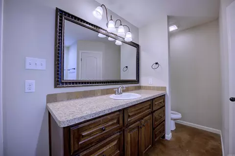 Bath - 2719 Finley Loop, Bryant, AR 72022 photo 5 of 6