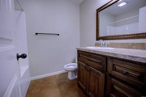 Bath - 2719 Finley Loop, Bryant, AR 72022 photo 6 of 6