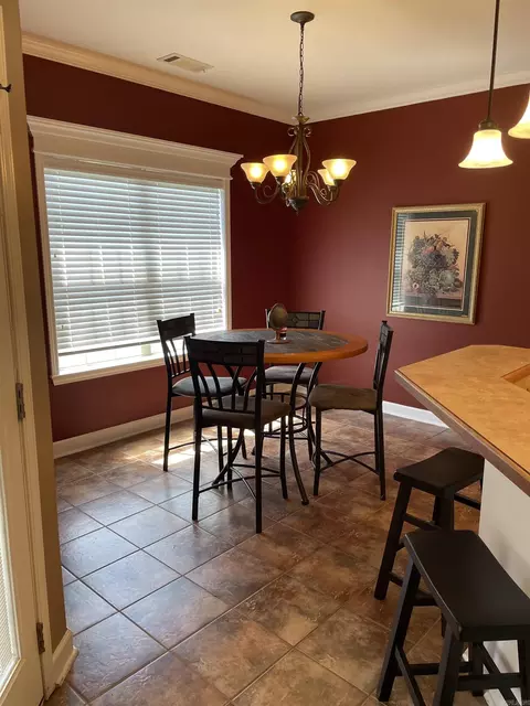 Dining - 609 Earle Dr, Benton, AR 72015 photo 1 of 2