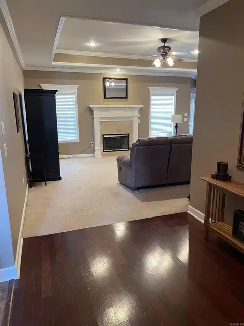 Entry Way - 609 Earle Dr, Benton, AR 72015 photo 1 of 2
