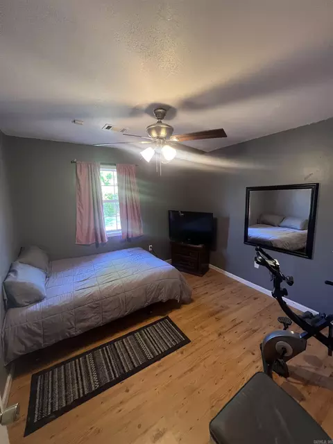 Bedroom - 34 Sherwood Loop, Searcy, AR 72143 photo 1 of 4