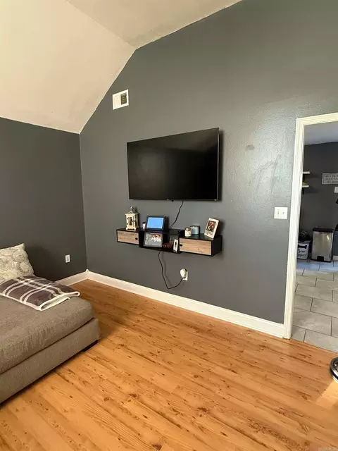 Living - 34 Sherwood Loop, Searcy, AR 72143 photo 1 of 1