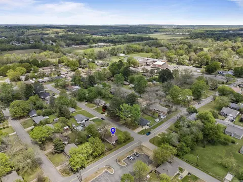 View/Area - 701 N Spruce St, Searcy, AR 72143 photo 3 of 4