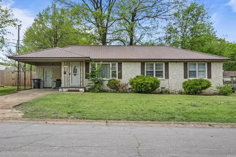 Exterior - 701 N Spruce St, Searcy, AR 72143 photo 1 of 6
