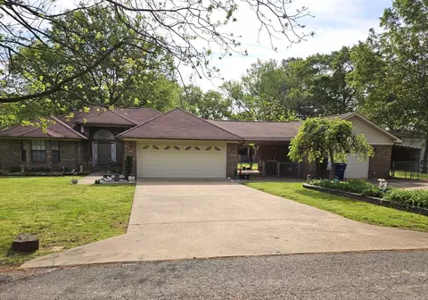 600 N Hickory, Beebe, AR 72012 photo 1