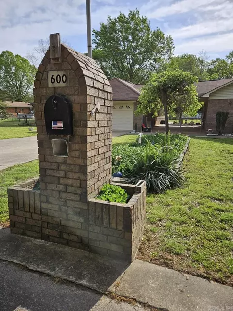 600 N Hickory, Beebe, AR 72012 photo 6