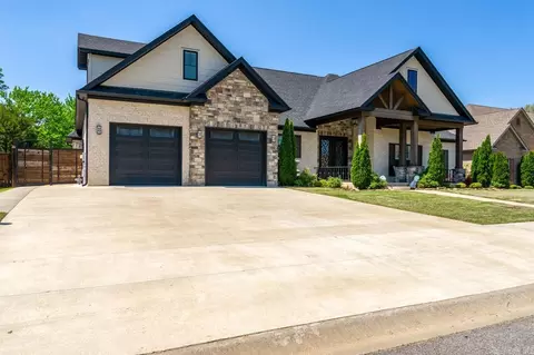1515 Briley, Conway, AR 72034 photo 4