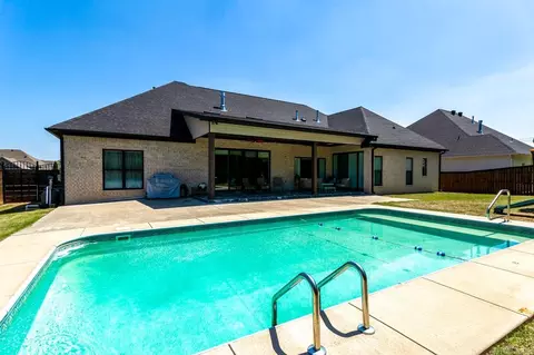 1515 Briley, Conway, AR 72034 photo 2