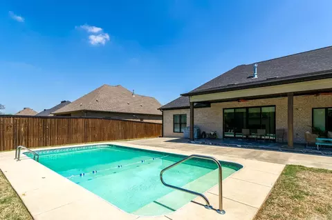 1515 Briley, Conway, AR 72034 photo 3