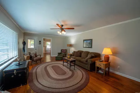 Living - 5486 Congo Rd, Benton, AR 72019 photo 2 of 4