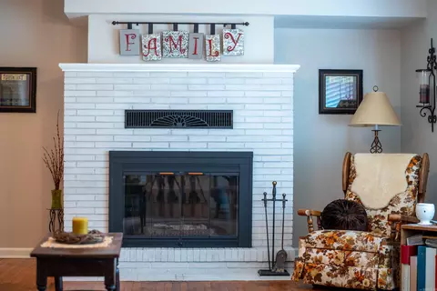 Living - 5486 Congo Rd, Benton, AR 72019 photo 4 of 4