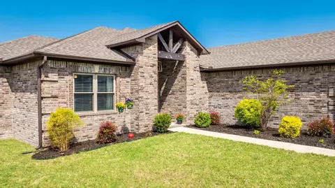 Exterior - 37 Aberdeen Dr, Cabot, AR 72023 photo 4 of 9