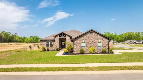 Exterior - 37 Aberdeen Dr, Cabot, AR 72023 photo 1 of 9