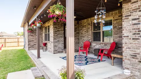 Exterior - 37 Aberdeen Dr, Cabot, AR 72023 photo 7 of 9