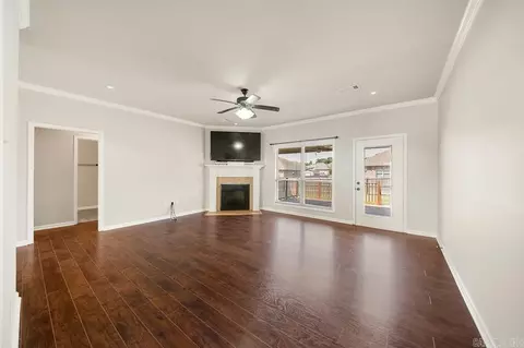 Living - 608 Running Creek Dr, Austin, AR 72007 photo 3 of 4