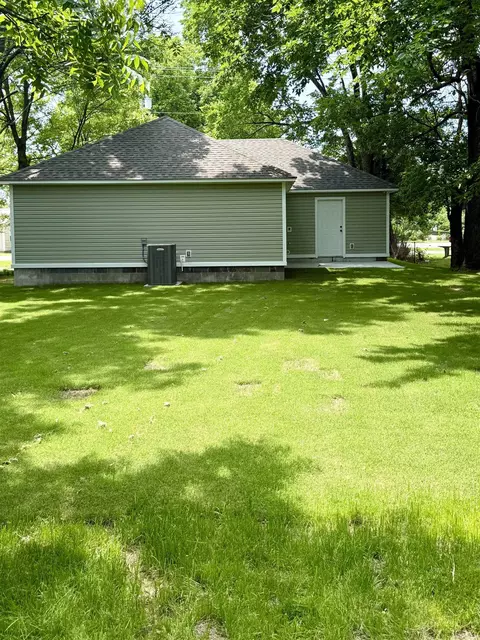 Exterior - 515 E Main St, Paragould, AR 72450 photo 3 of 3