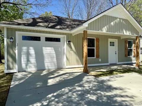 Exterior - 515 E Main St, Paragould, AR 72450 photo 2 of 3