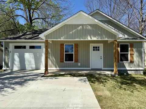 Exterior - 515 E Main St, Paragould, AR 72450 photo 1 of 3