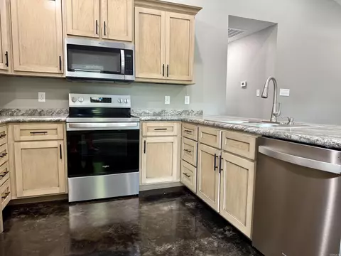 Kitchen - 515 E Main St, Paragould, AR 72450 photo 1 of 1