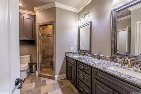 Bath - 6550 Westminster, Benton, AR 72019 photo 4 of 4