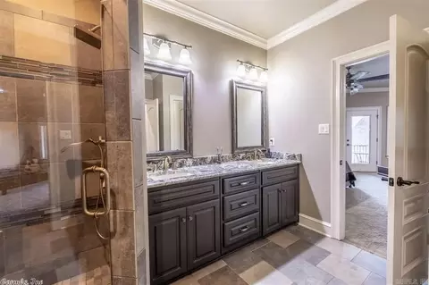 Bath - 6550 Westminster, Benton, AR 72019 photo 3 of 4