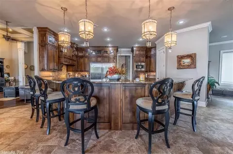 Kitchen - 6550 Westminster, Benton, AR 72019 photo 4 of 4