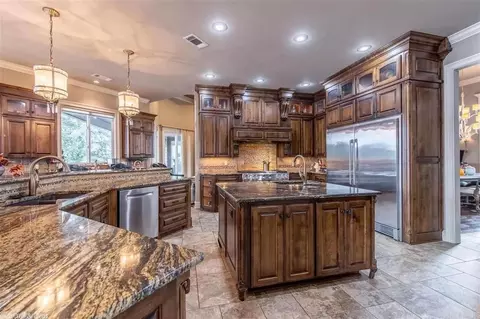 Kitchen - 6550 Westminster, Benton, AR 72019 photo 2 of 4