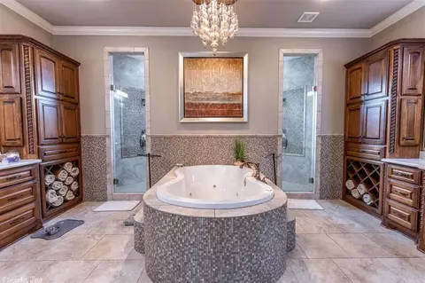 Bath - 6550 Westminster, Benton, AR 72019 photo 1 of 4