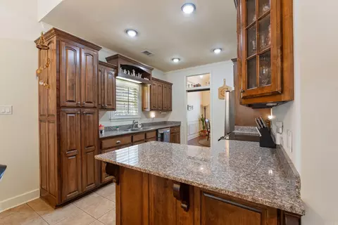 Kitchen - 4503 Boardwalk, Benton, AR 72019 photo 1 of 6