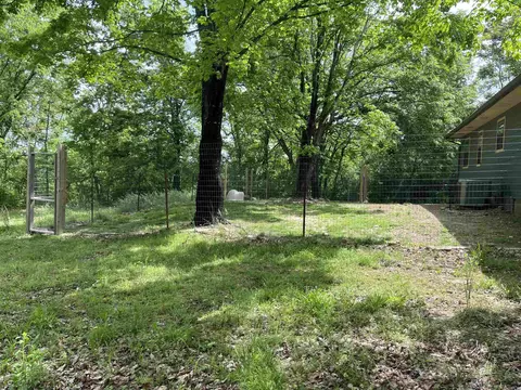 Exterior - 103 E Fair St, Marshall, AR 72650 photo 9 of 10
