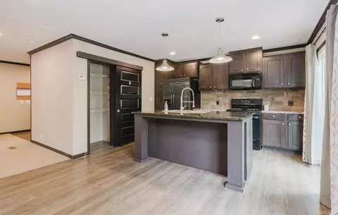 10051 Lee Ln, Mabelvale, AR 72103 photo 9