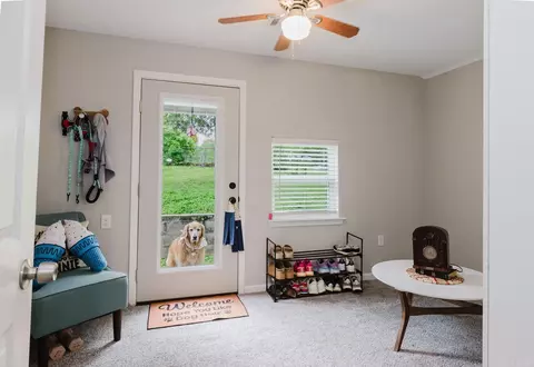 Entry Way - 307 S Fourth St, Benton, AR 72015 photo 2 of 2
