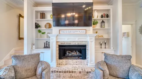 Living - 808 Balcom, Trumann, AR 72472 photo 4 of 4