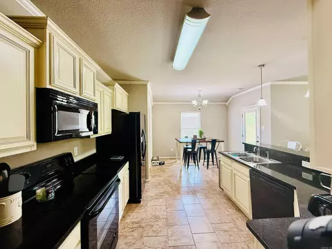 1202 Crossing Loop, Bryant, AR 72022 photo 8