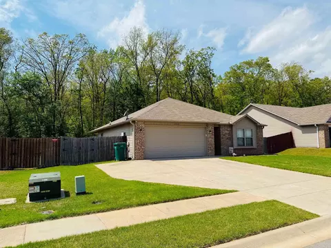 1202 Crossing Loop, Bryant, AR 72022 photo 3