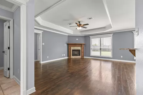 Living - 217 Creek View Dr, Austin, AR 72007 photo 1 of 3