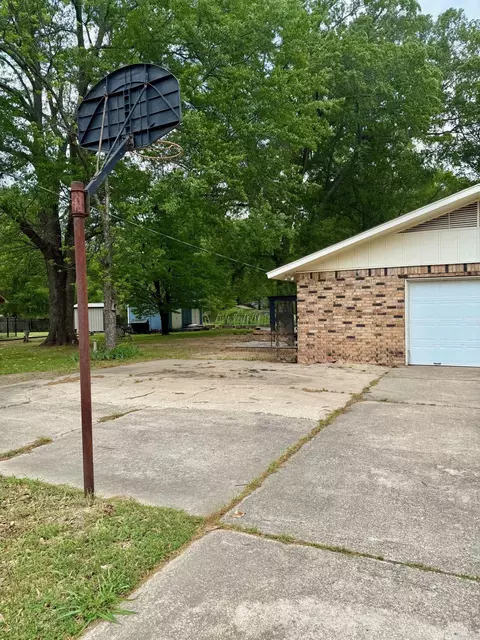 605 Milam Dr, Conway, AR 72032 photo 9