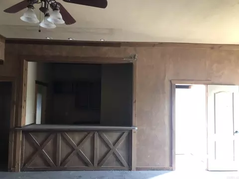 Living - 16471 Thomas Loop Rd, Benton, AR 72019 photo 5 of 5