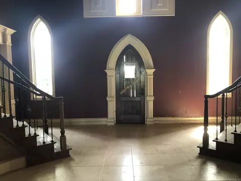 Entry Way - 16471 Thomas Loop Rd, Benton, AR 72019 photo 1 of 10