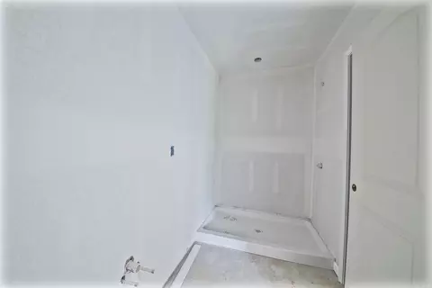 Bath - 113 Lloyd Henderson Rd, Beebe, AR 72012 photo 1 of 3